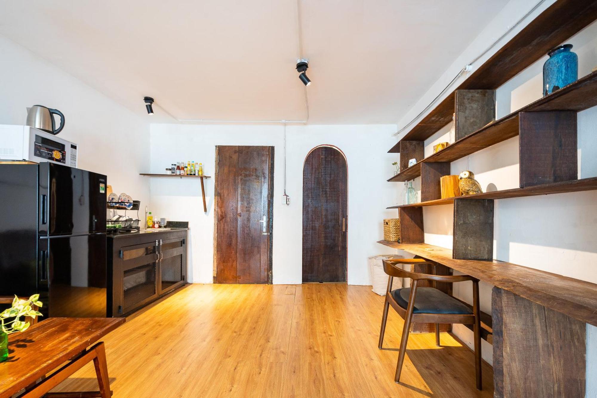 A Vintage Bedroom In District 1 Apartment Ho Chi Minh City
